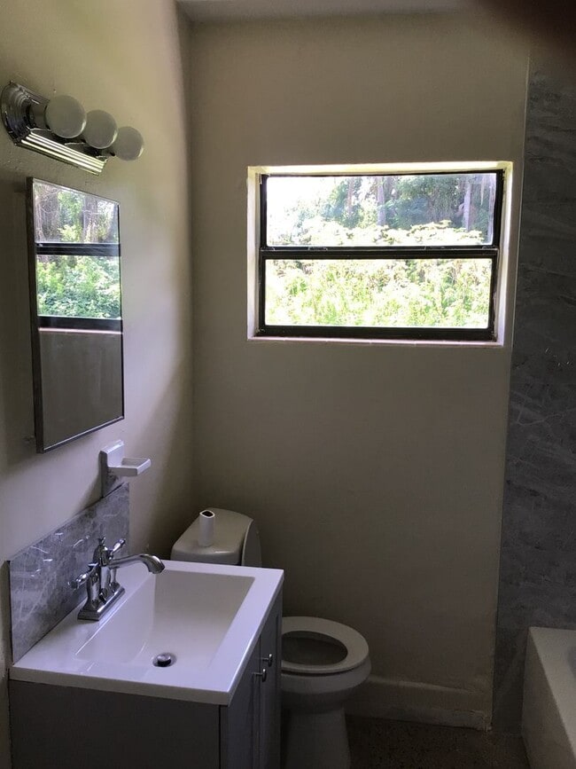 Primary Photo - Northeast Orlando Home