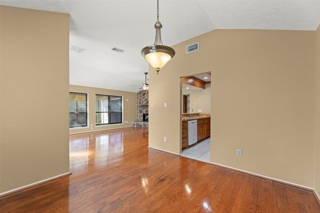 Building Photo - 8307 Autumn Wind Dr