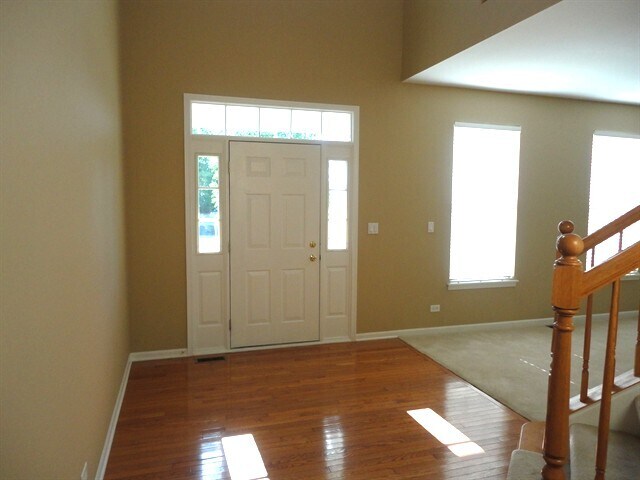Building Photo - 16438 Fairfield Dr