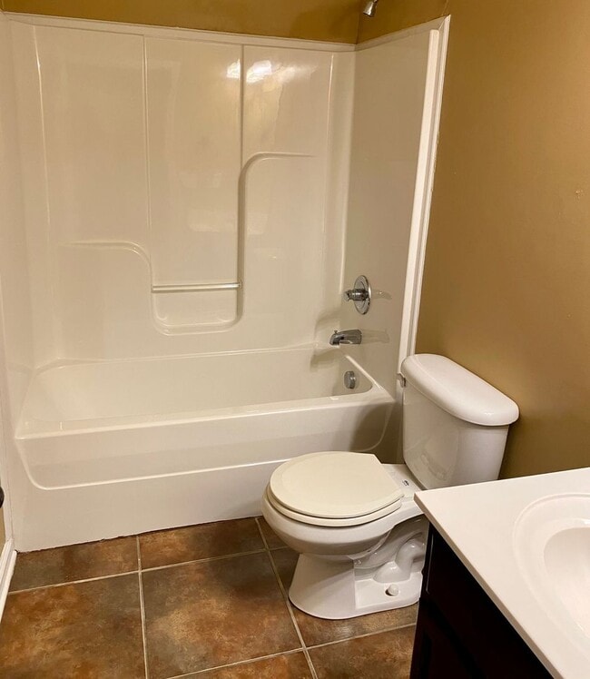 Building Photo - Everything You Need. All Right Here!!!!