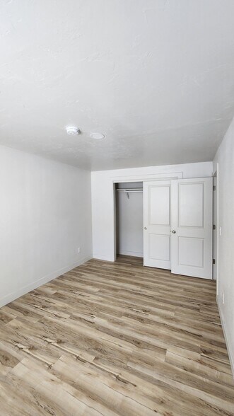 Building Photo - 2162 N Cloverleaf Wy