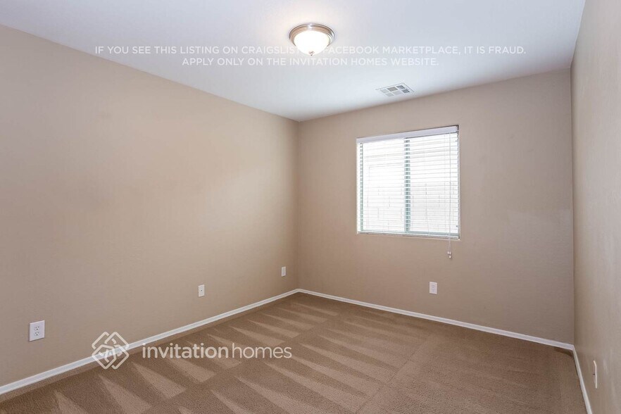 Building Photo - 45373 W Desert Garden Rd