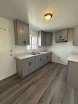 Building Photo - 1503 W 85th St