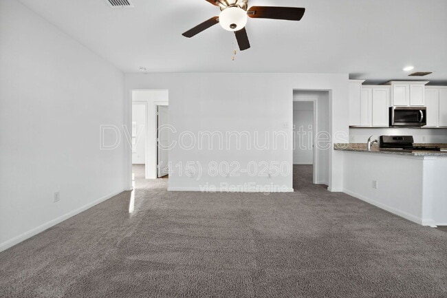 Building Photo - 582 Gabbro Gdns