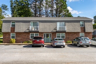 Building Photo - 468 Greenville Hwy