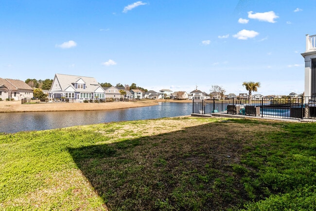 Building Photo - Crystal Water Home