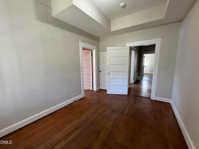 Building Photo - 483 W Salisbury St