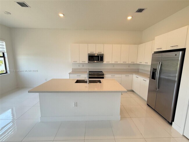 Building Photo - 17494 SW 41st St