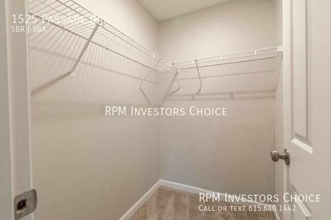 Building Photo - 1525 Passage Dr