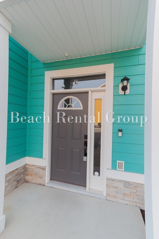 Building Photo - 773 Moen Pl