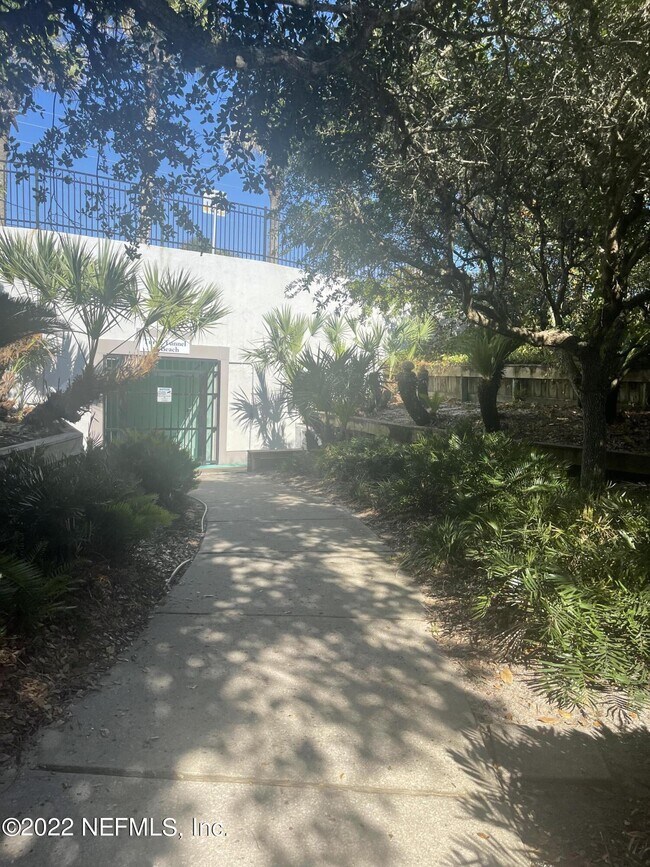 Building Photo - 204 Salt Grass Ct