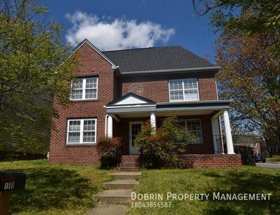 Building Photo - SPACIOUS Renovated 4BD: WALK to VCU!!