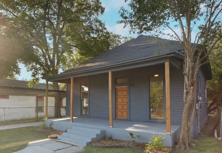 Building Photo - 2106 Saunders Ave