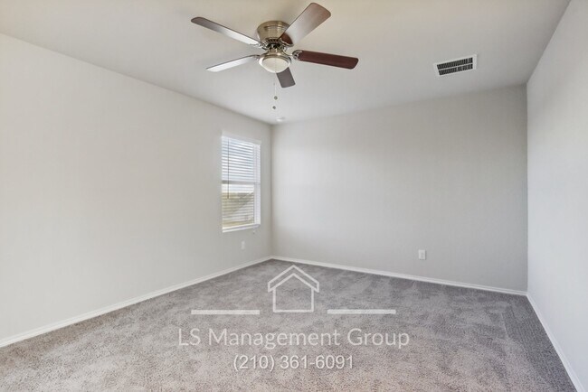 Building Photo - 10546 Varmus Dr