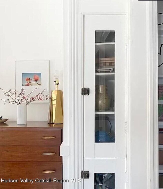 Building Photo - 967 Columbia St