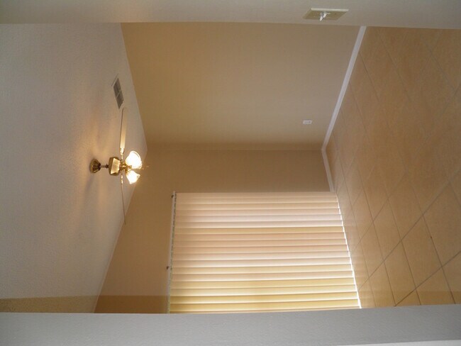 Building Photo - Single Family Home in Kissimmee