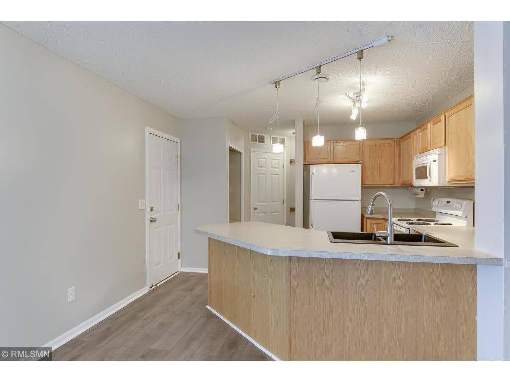 Building Photo - 2597 Yellowstone Dr