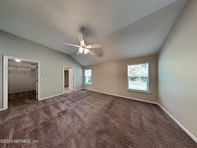 Building Photo - 12502 Itani Wy