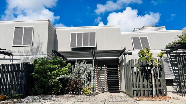 Primary Photo - 1666 NW 113th Way