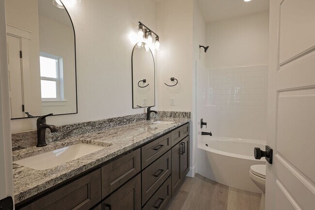 Building Photo - Kimberly - Single Family Home