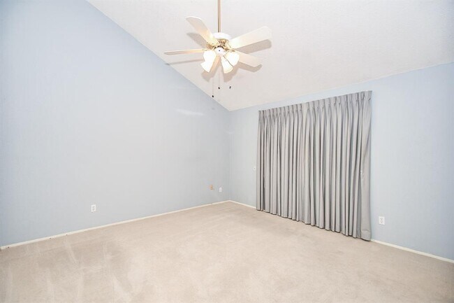 Building Photo - 3200 S Gessner Rd