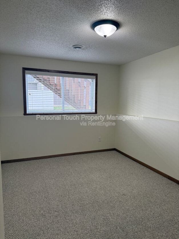 Building Photo - 2320 5th St W