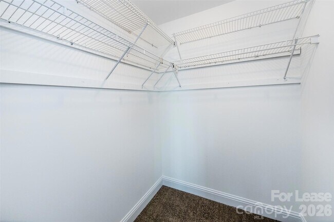 Building Photo - 807 King Arthur Dr