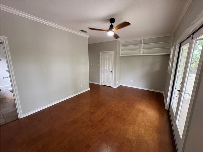 Building Photo - 1204 W 39th St