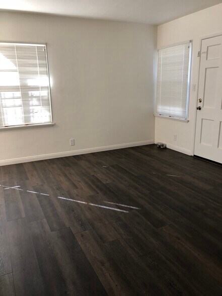 Living Room - 12544 Venice Blvd