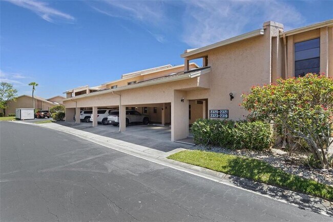 Building Photo - 2319 Beneva Terrace