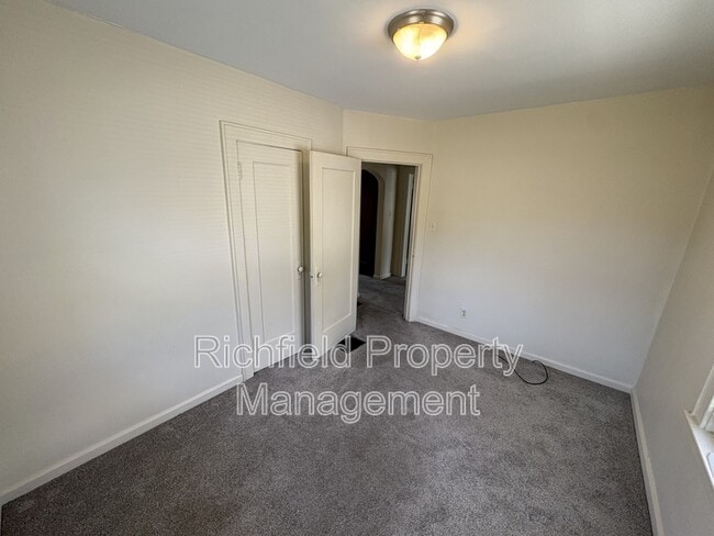 Building Photo - 4124 E 11th St