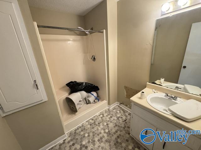 Building Photo - 127 Colby Dr NE