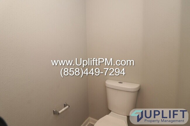 Building Photo - 1337 Serena Cir
