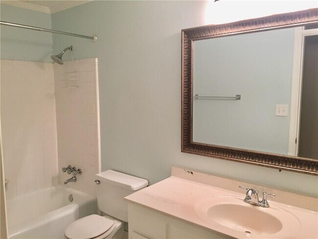 Building Photo - 4625 Kings Down Rd