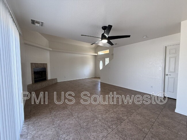 Building Photo - 2468 Pso Cisne