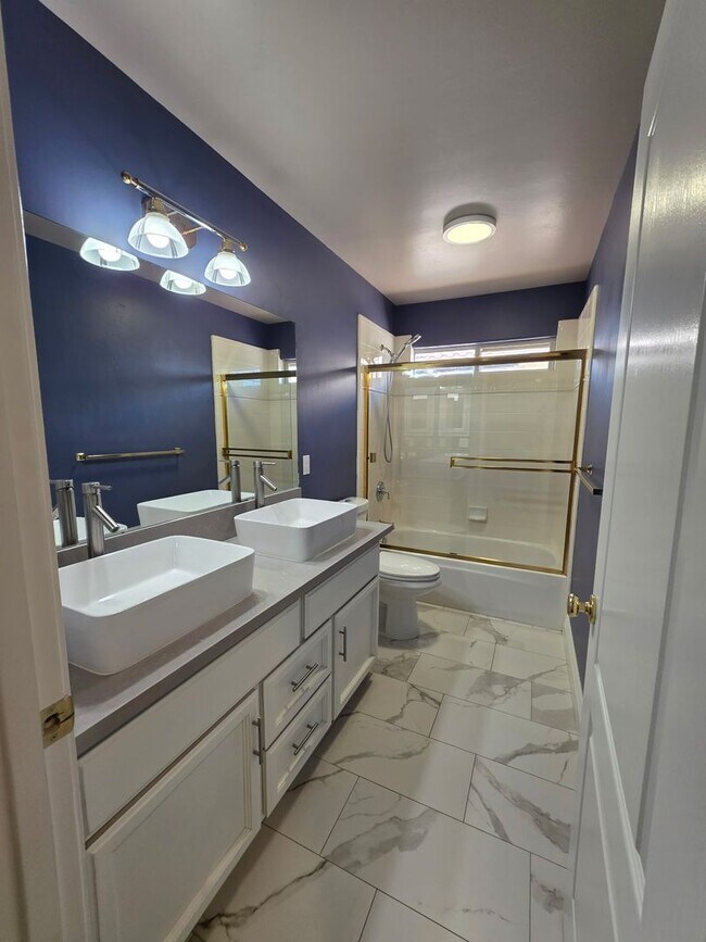 Building Photo - 8309 Waterfield Dr