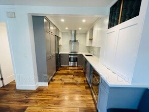 Building Photo - 5337 Caminito Mindy