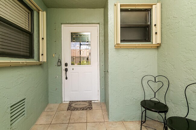 Building Photo - 4166 Gator Trace Villas Cir