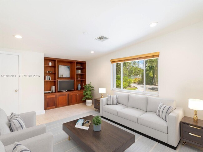 Building Photo - 11800 SW 77th Ave