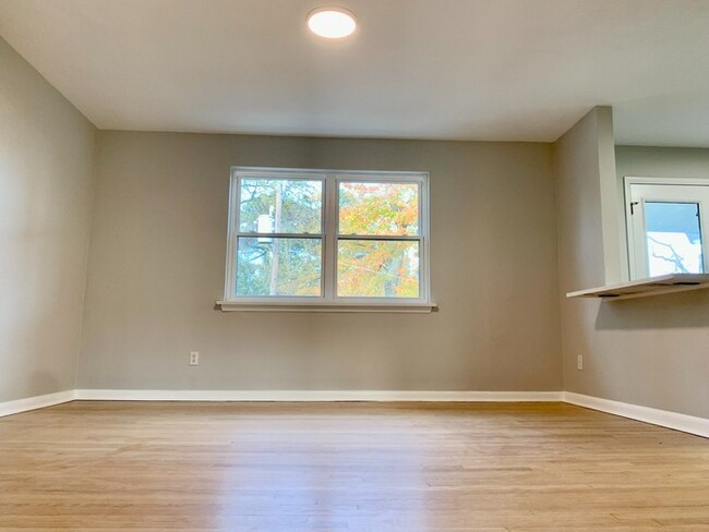 Building Photo - 100 Marcy St