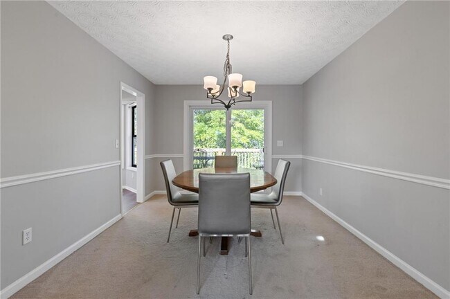 Building Photo - 4811 Nevilly Way
