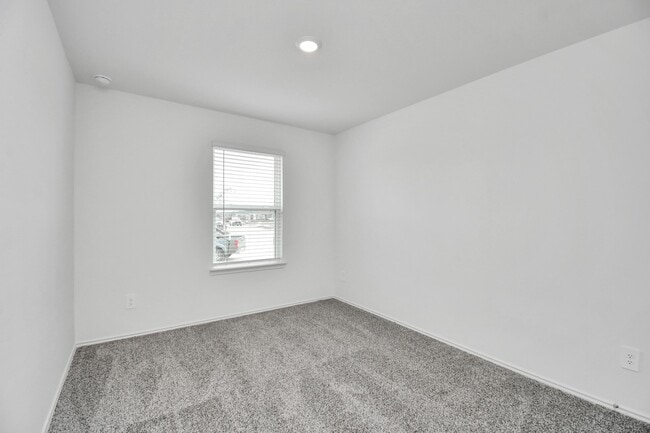 Building Photo - 3822 Zoeys Wy