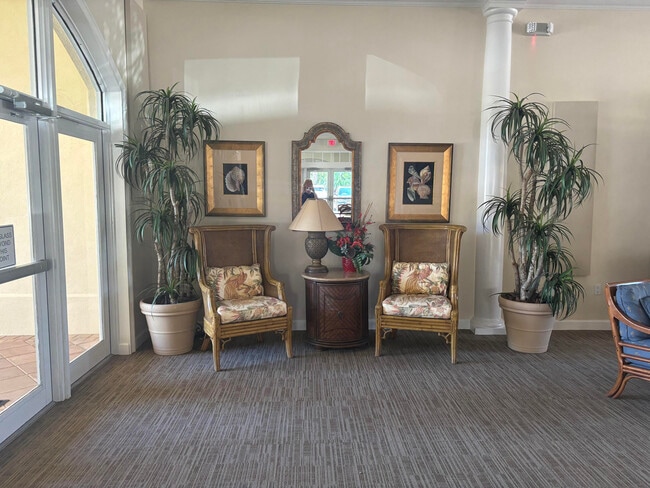 Building Photo - 10 Harbour Isle Dr E