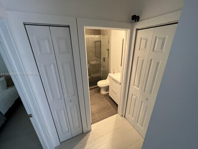 Building Photo - 8330 NW 107th Pl