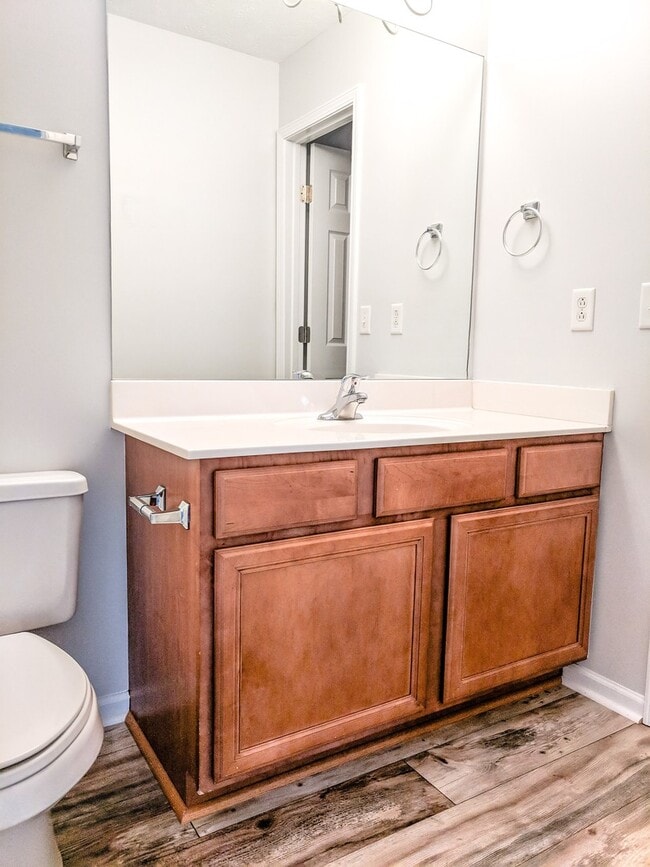 Building Photo - Renovated Townhome Barfield Commons