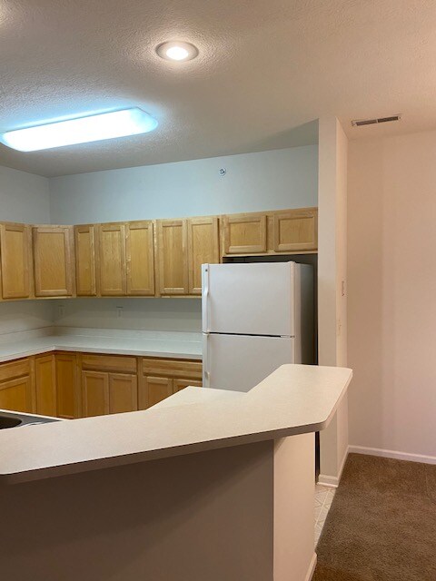 Building Photo - 6543 Dorothy's Creek