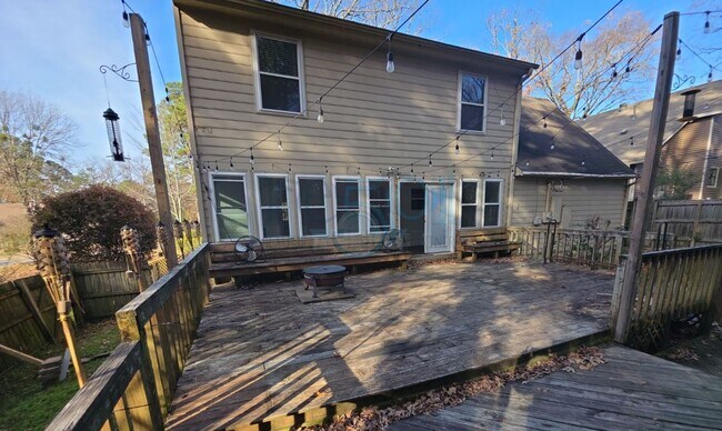 Building Photo - The home you've been looking for!