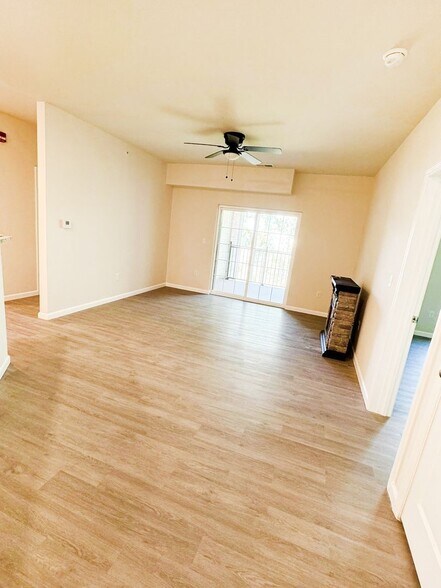 Building Photo - 231 Harmony Mdws Ct