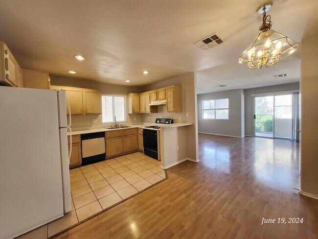 Building Photo - 5278 Sacha Way