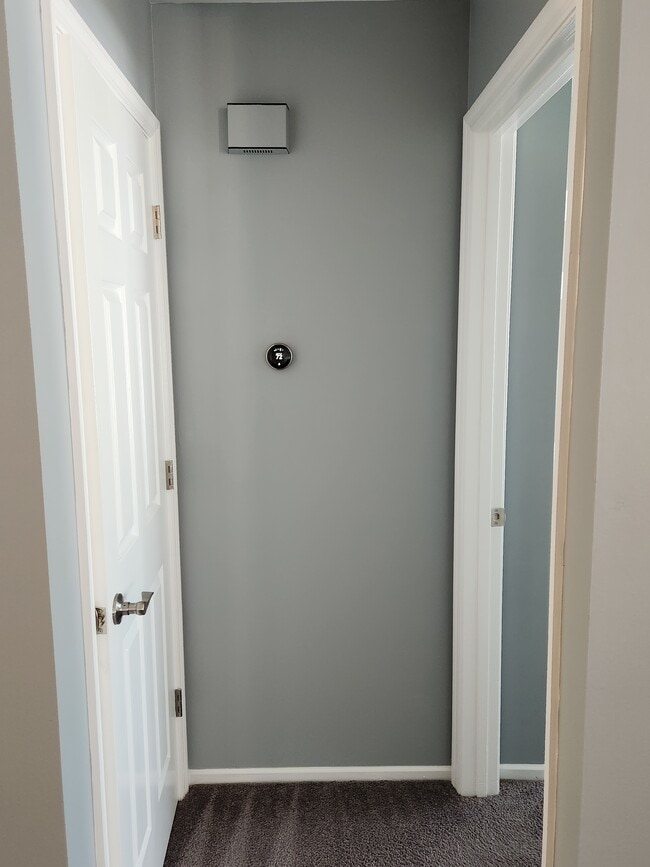 Linen closet - 2525 Hidden Meadow Ln